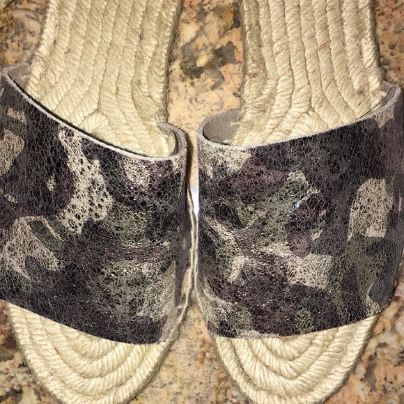J Crew Camo Leather Banded Espadrille Slide Sandal - Picture 7 of 7